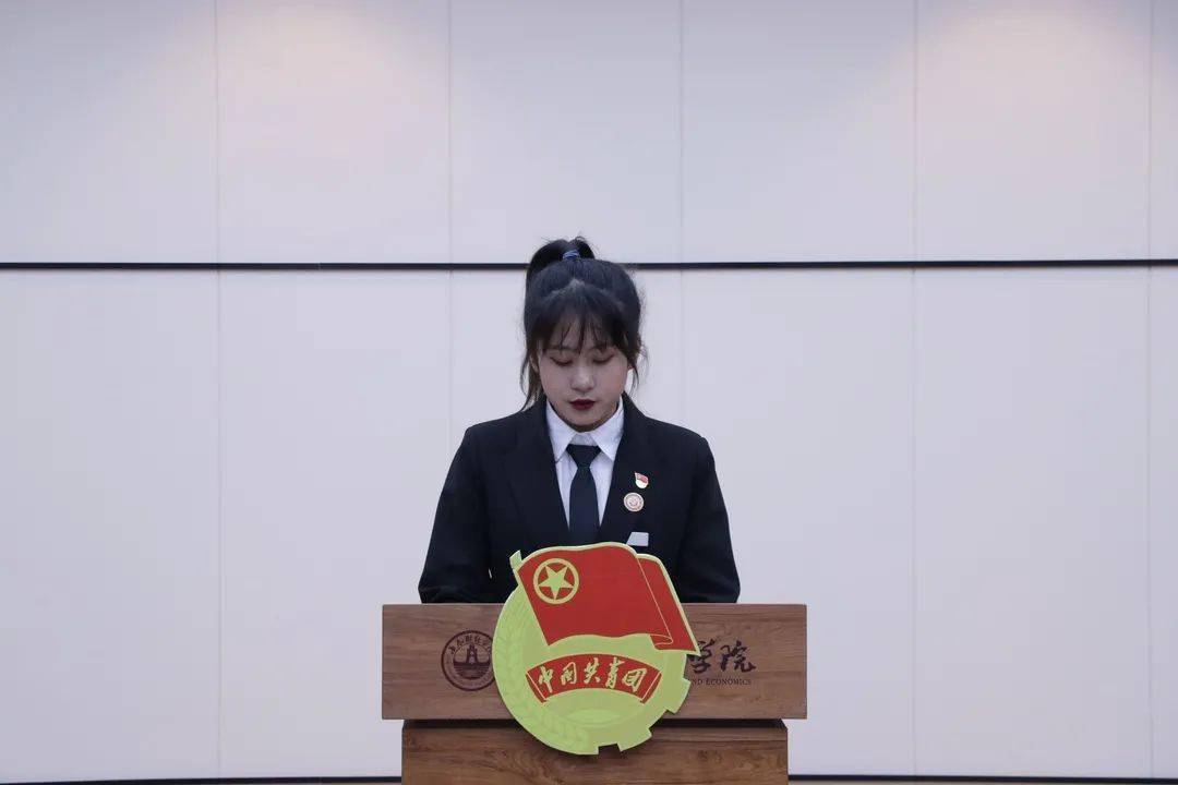 恪守学生天职、牢记服务宗旨-华体会体育hth官方网站(图12)
恪守学生天职、牢记服务宗旨-华体会体育hth官方网站(图12)