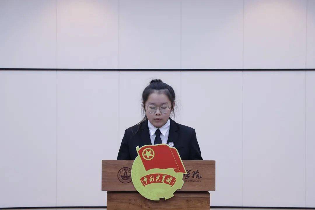 恪守学生天职、牢记服务宗旨-华体会体育hth官方网站(图14)
恪守学生天职、牢记服务宗旨-华体会体育hth官方网站(图14)