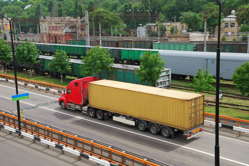 华体会体育hth官方网站|金融行业微服务架构分析