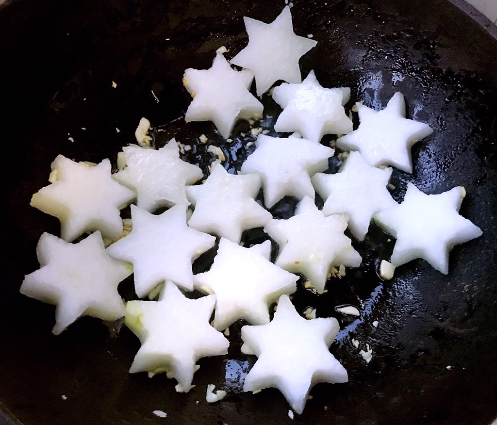 华体会体育hth官方网站-休闲益智手游《摩尔庄园:拉姆日记》 今日震撼首测(图2) 华体会体育hth官方网站